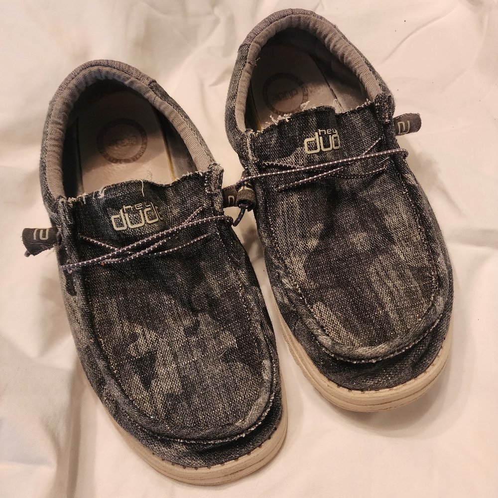 Mens Hey Dude grey camo size 11